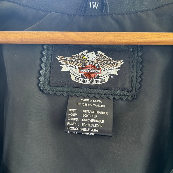 Leather Vest - Picture 2 of 3